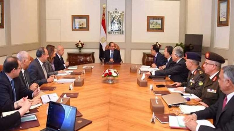 الرئيس السيسي يناقش