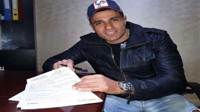 بالصور.. محمد نور يتعاقد مع 