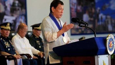 رئيس الفلبين يتحدى ترامب: 