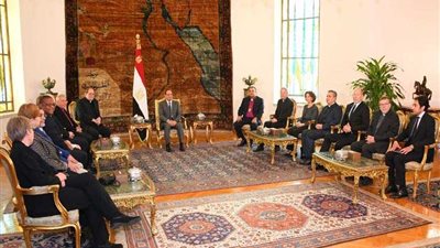 السيسي يناقش مع قيادات الطوائف الإنجيلية سبل نشر قيم التسامح والتعايش وقبول الآخر