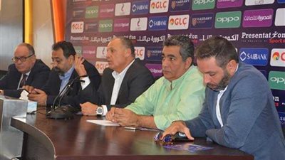 أبو ريدة يجتمع مع مسؤولي أندية القسم الثاني