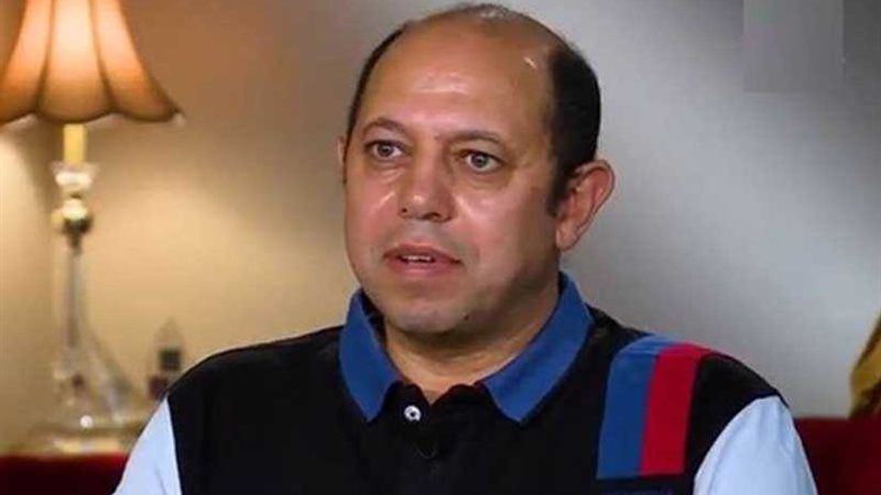 أحمد سليمان يجتمع