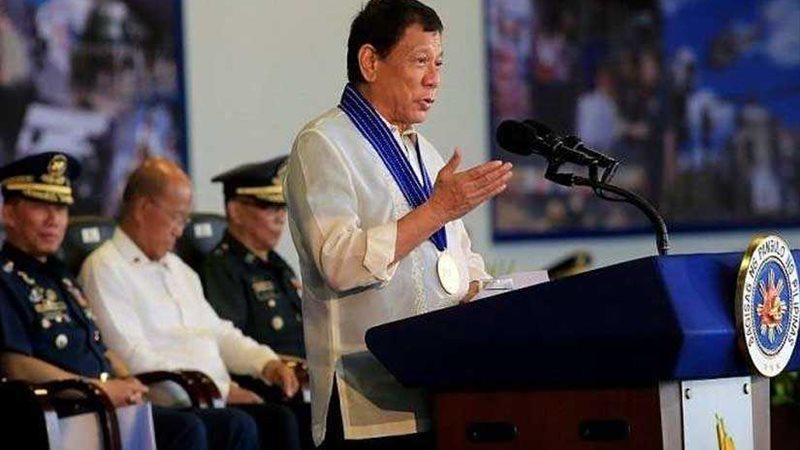 رئيس الفلبين يتحدى