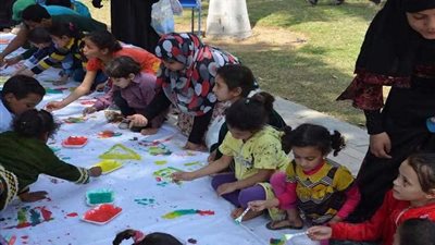 نجوم وقادة يدعمون يوم الطفل العالمي