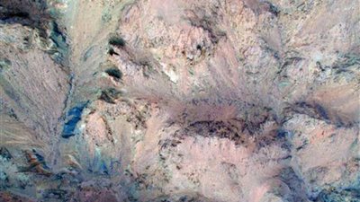 في المدينة المنورة.. جبل يروي حكاية النبوة