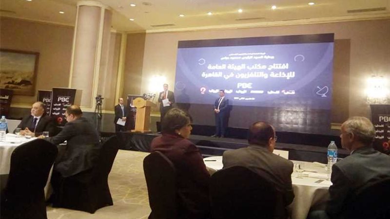 عزام الأحمد: القاهرة