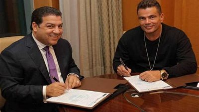 عمرو دياب يتعاقد مع قناة الحياة