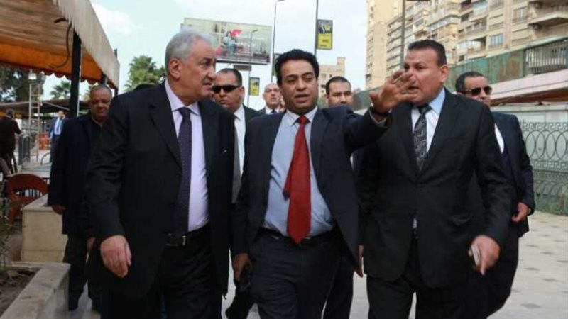 عاشور يتفقد تجهيزات