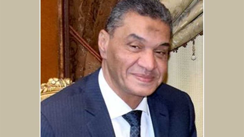 مصرع فلاح صدمته سيارة