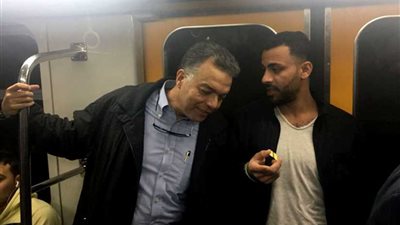 جولة مفاجئة لوزير النقل بالخطين الثاني والثالث لمترو الأنفاق