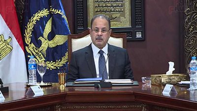 وزير الداخلية يوافق على خروج سجين لتلقي العزاء في وفاة والدته