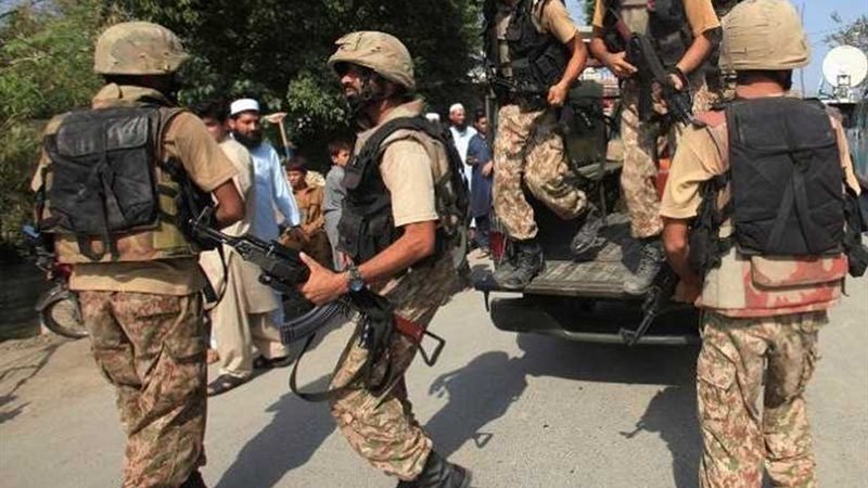 باكستان تستدعي الجيش