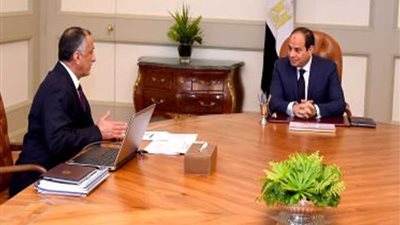 السيسي يجتمع بطارق عامر ويشدد على مراعاة محدودي الدخل