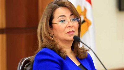 وزيرة التضامن: الدولة تقف بجانب أسر الشهداء وتوفر الرعاية للمصابين وذويهم