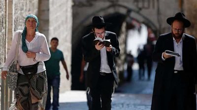 القدس.. رئيس البلدية يرفض فصل الأحياء العربية