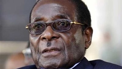 موجابي.. يوم ميلاده عطلة رسمية