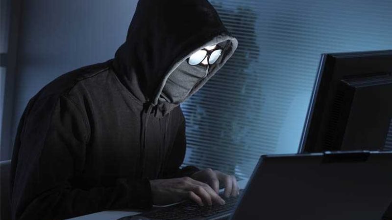 فضيحة إلكترونية لإيران