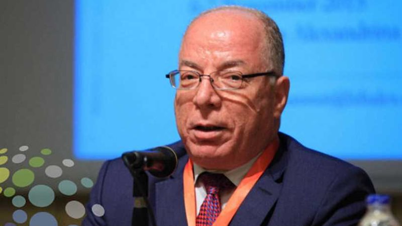 هاتفيا.. النمنم يطمئن