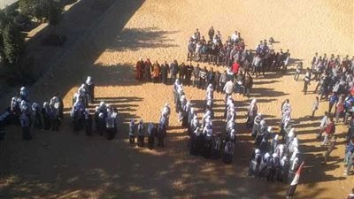 وقفة احتجاجية لطلاب مدرسة بالمنيا لرفض الإرهاب