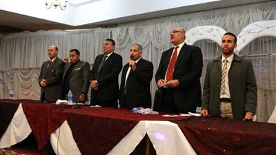 قراءة الفاتحة على شهداء 