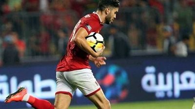«أزارو» يُسجل الهدف الأول للأهلي في شباك المصري