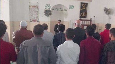 طلاب جامعة بنها يؤدون صلاة الغائب على أرواح شهداء مسجد الروضة بالعريش