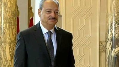 إحالة 10 متهمين بتنظيم 