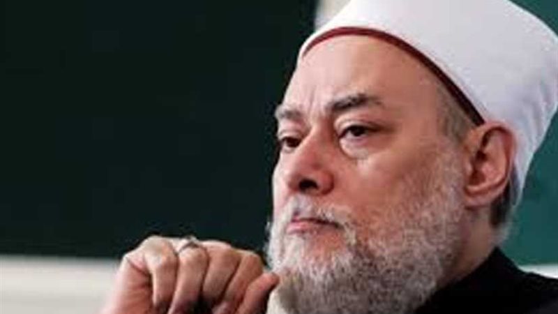 علي جمعة لسيدة تشتكي