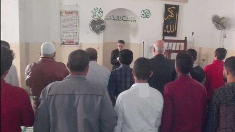 طلاب جامعة بنها يؤدون