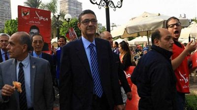 وصول طاهر لمقر النادي الاهلي (فيديو)