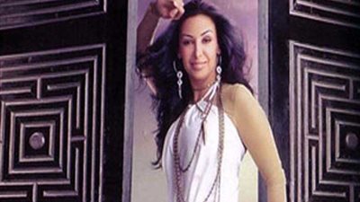 شاهيناز تطرح أحدث أعمالها الغنائية 