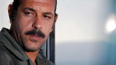 محمود غريب ينتهي من 