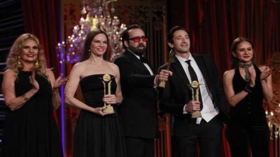 نجوم دوليون يتضامنون مع مصر في حربها ضد الإرهاب بـختام 