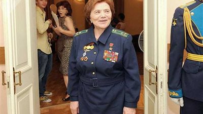 وفاة أسطورة الطيران الروسى 