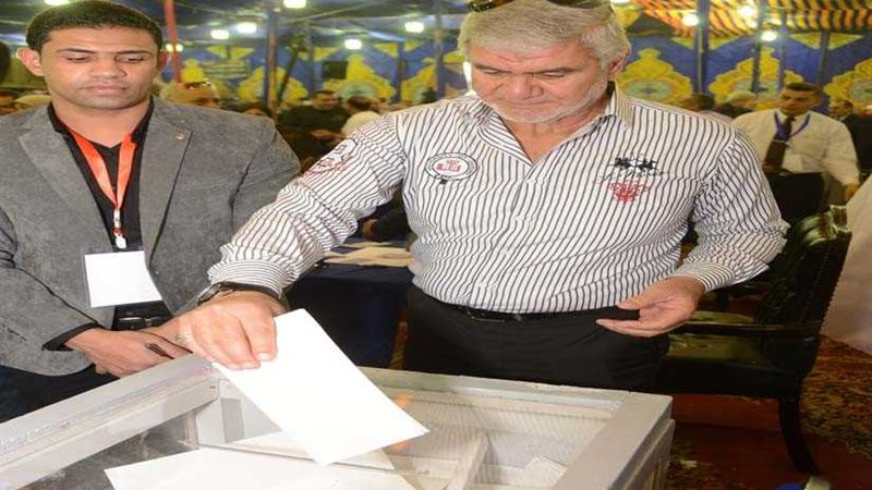 إكرامي يدلي بصوته