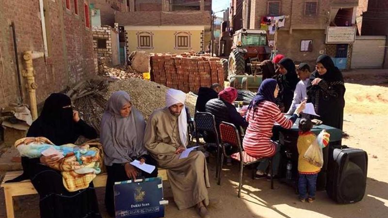 بالصور.. قافلة طبية