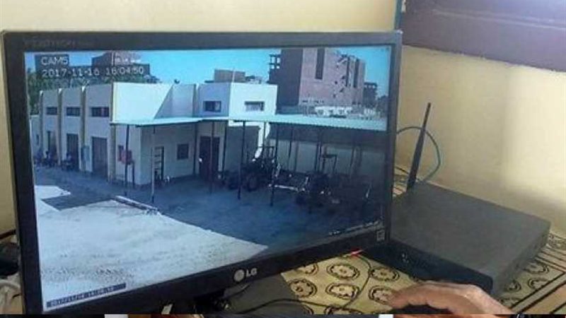 كاميرات مراقبة بمدارس