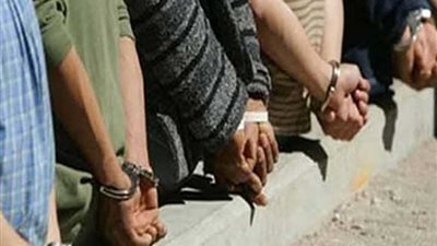 ضبط تشكيل عصابي ارتكب 17 واقعة سرقة بالإكراه بسمسطا