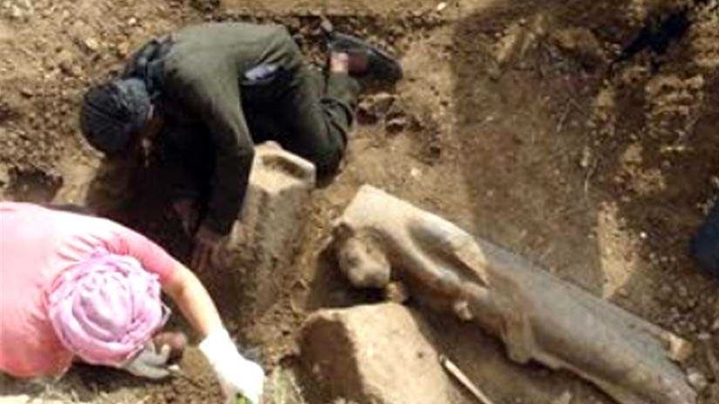 الآثار: الكشف عن