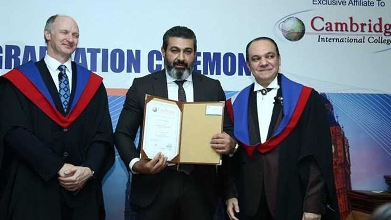 نيللي كريم تحصل علي