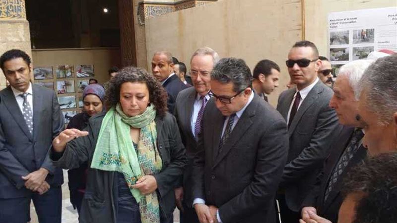 وزير الآثار في زيارة