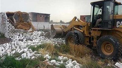 إزالة 143 حالة تعدٍ على الأراضي الزراعية بالمنيا