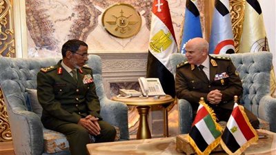 رئيس الأركان يناقش مع نظيره الإماراتي..سبل دعم الأمن والإستقرار بمنطقة الشرق الأوسط