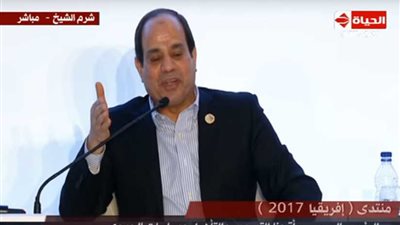 السيسي لقادة أفريقيا: هذه المشروعات تغير وجه القارة (فيديو)