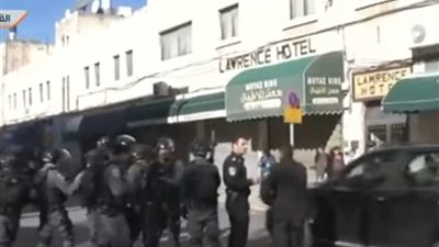 الاحتلال الإسرائيلي يتعدى على الطواقم الطبية في القدس لمنع نقل المصابين 