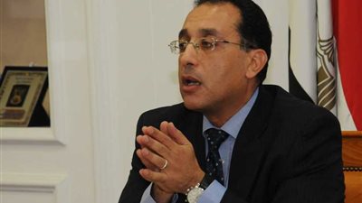 وزير الإسكان : 820 مليون جنيه تكاليف الطريق الدائري الجديد ب 6 أكتوبر