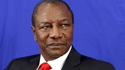 رئيس غينيا يشيد بطراز 