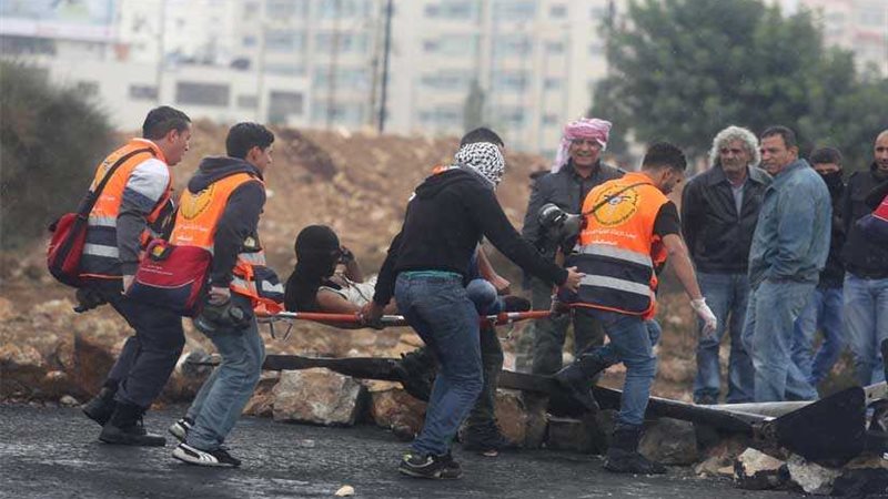 إصابة 8 شبان فلسطينيين