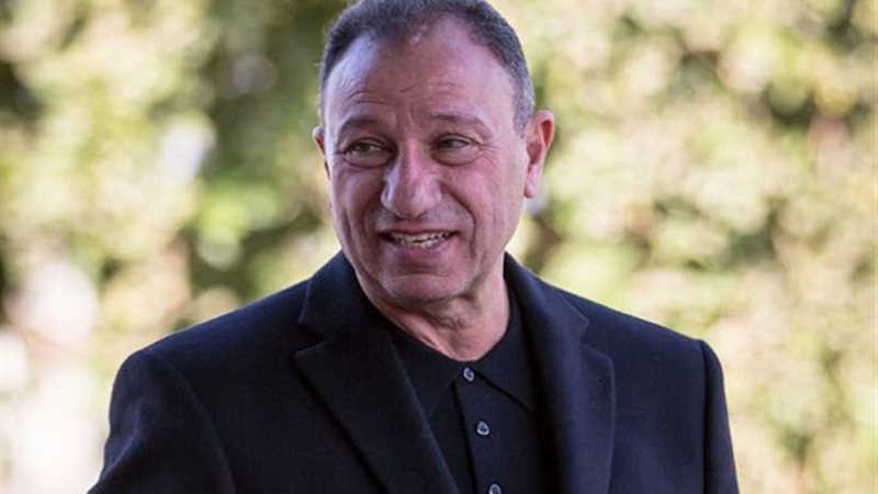 الخطيب يطالب لاعبي