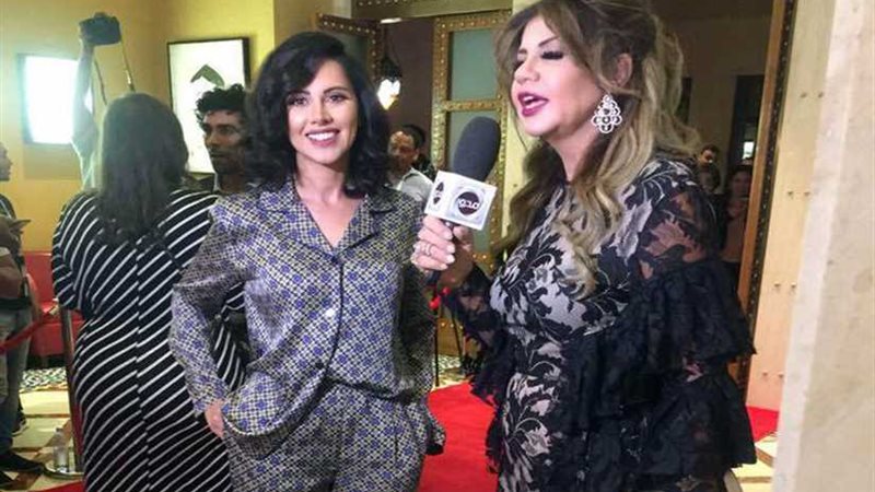 ياسمين رئيس في بيجامة